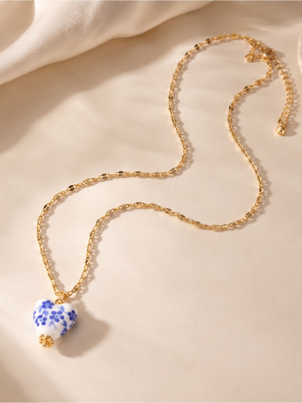 Blue White Floral Heart Pendant Necklace Gold Tone Coquette Cottagecore Jewelry